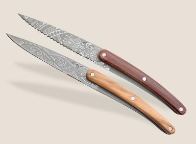 Brotzeitmesser Oliven- und Korallenholz / Polynesien und Pazifik