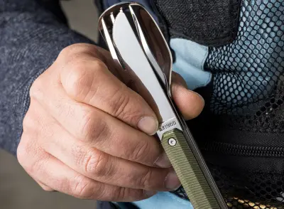 Akinod Besteck 12:34 Aluminium khaki