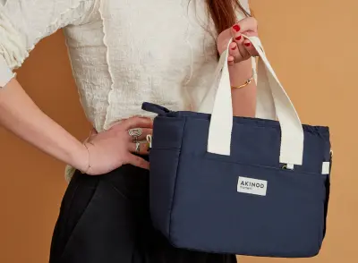 Akinod Lunch Bag 08:17 Marineblau