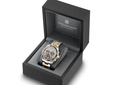 FieldForce Classic Chrono  silber gold