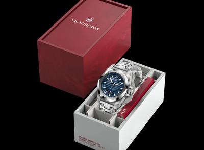 I.N.O.X. Automatic silber