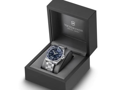 Maverick Large blau
