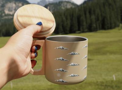 Berge Tasse mit Holzdeckel